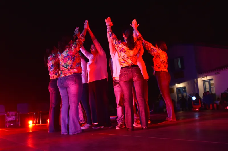 «ΜΑΖΙ στη Ζωή, Μαζί στη Σκηνή» – Μία Ιστορία από το Γαλαξείδι