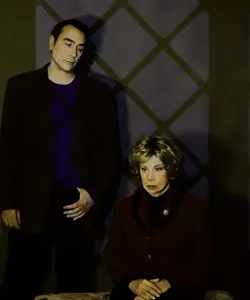 Η Λένι Ρίφενσταλ κοιμάται τα βράδια;