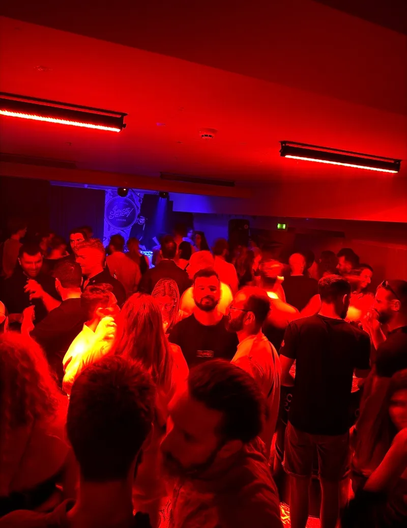 Techno Underdogs