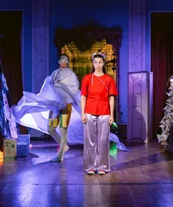 In motion: Ένα άγαλμα που το ’σκασε